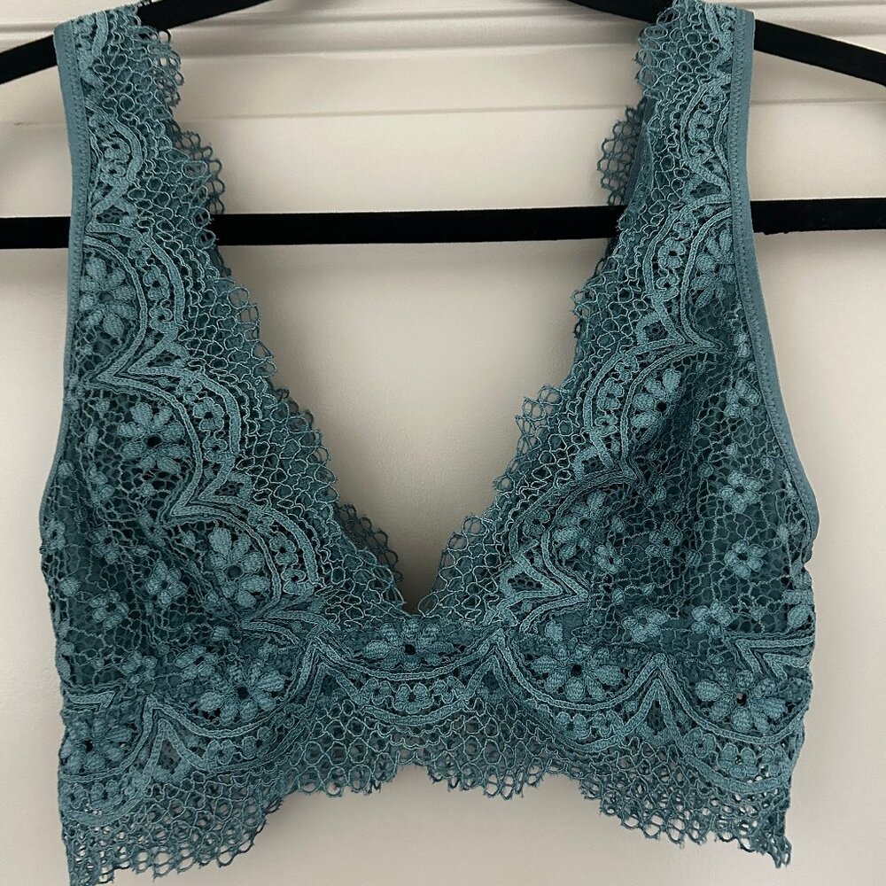 New Victoria's Secret Teal Blue Lace Unlined Wireless Triangle Bralette Size XS